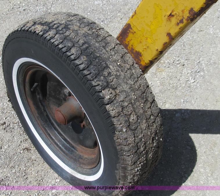 image for item E3944 Vermeer R21A twin rake