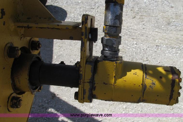 image for item E3944 Vermeer R21A twin rake