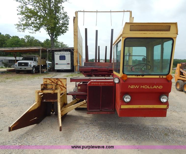 image for item G3204 New Holland Super 1048 stack cruiser