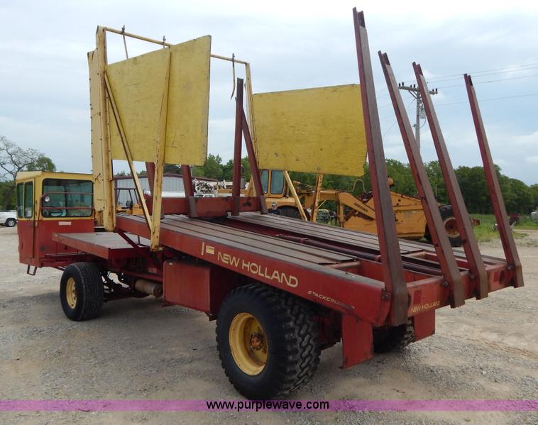 image for item G3204 New Holland Super 1048 stack cruiser