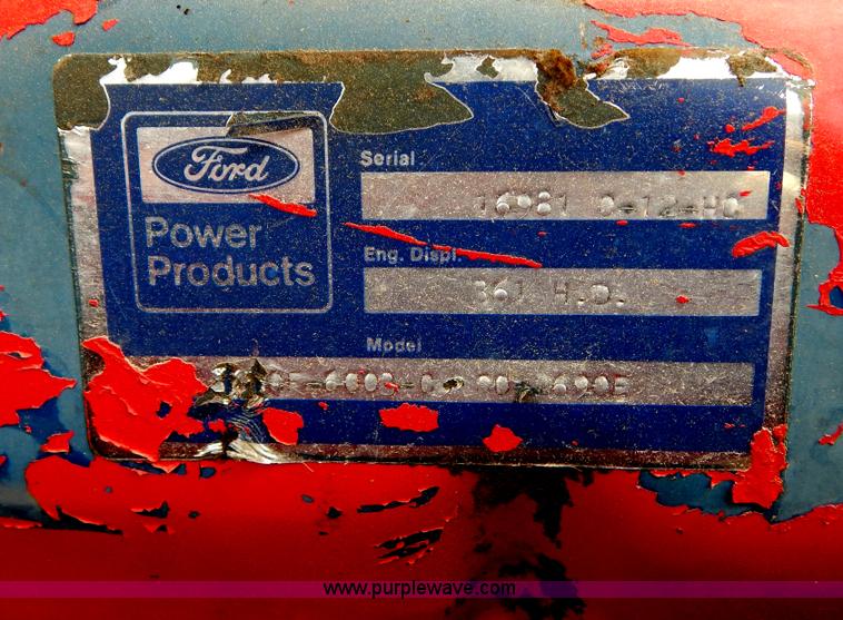 image for item G3204 New Holland Super 1048 stack cruiser