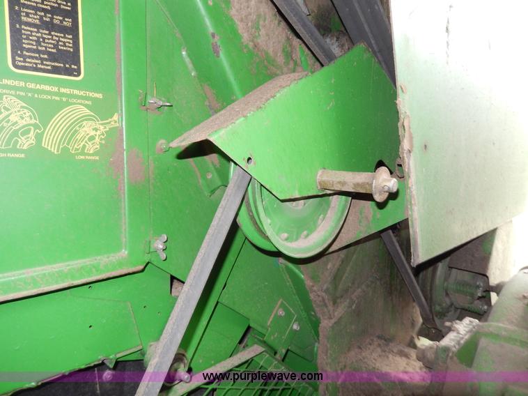image for item G5191 1989 John Deere 9500 combine