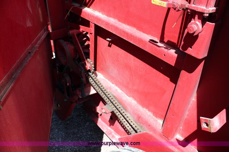 image for item G5193 Case IH 3650 round baler