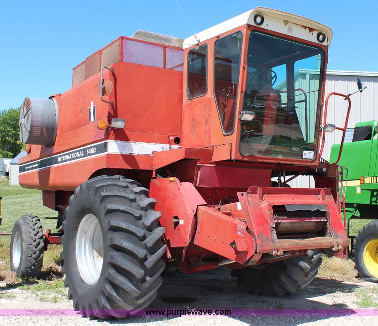 image for item G5194 International 1460 Axial-Flow combine