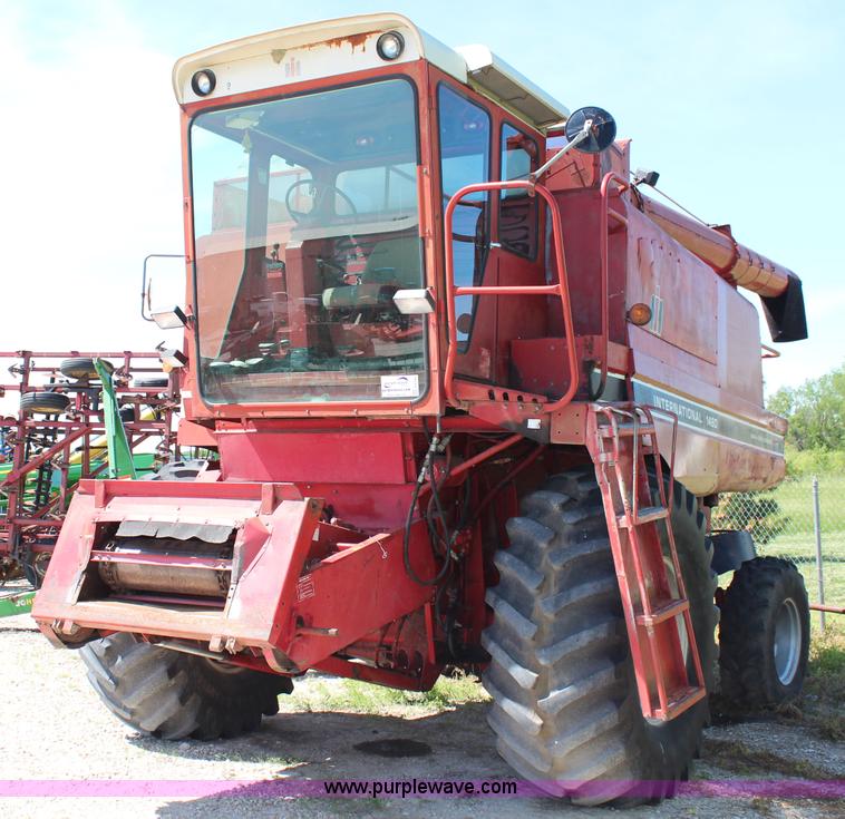 image for item G5194 International 1460 Axial-Flow combine