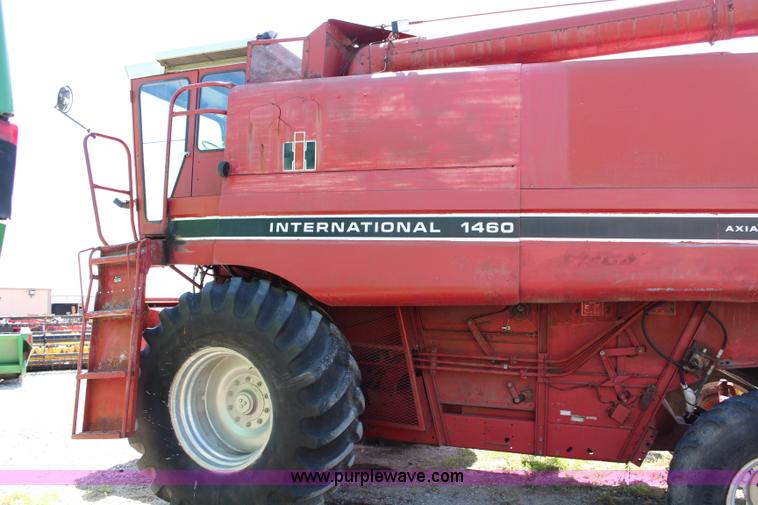 image for item G5194 International 1460 Axial-Flow combine