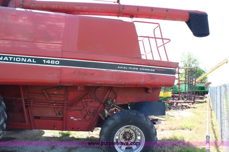 image for item G5194 International 1460 Axial-Flow combine