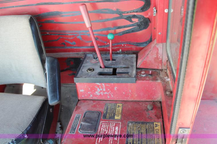 image for item G5194 International 1460 Axial-Flow combine