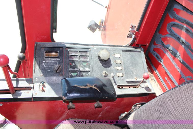 image for item G5194 International 1460 Axial-Flow combine