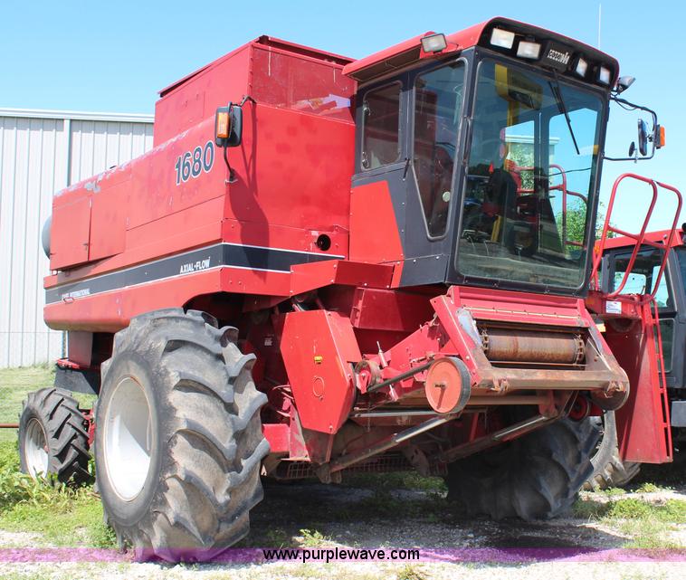 image for item G5274 1988 Case IH 1680 Axial-Flow combine