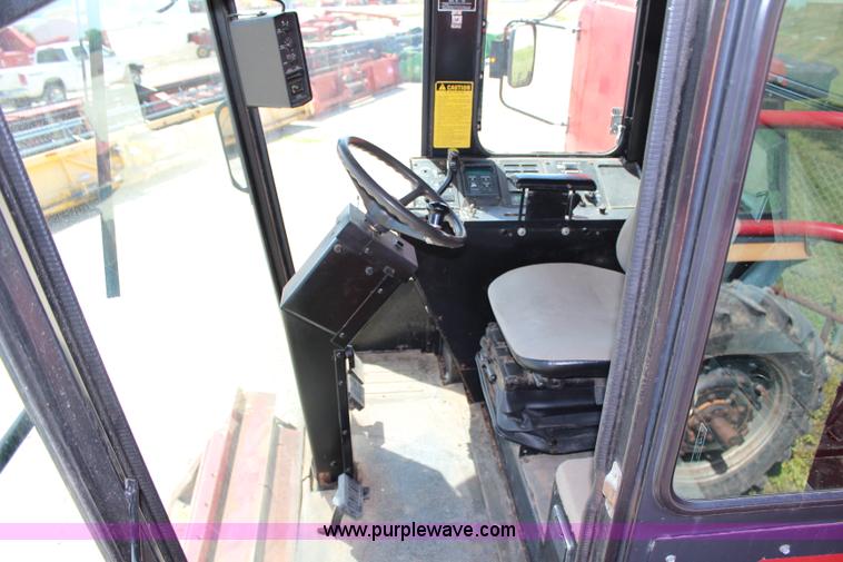 image for item G5274 1988 Case IH 1680 Axial-Flow combine