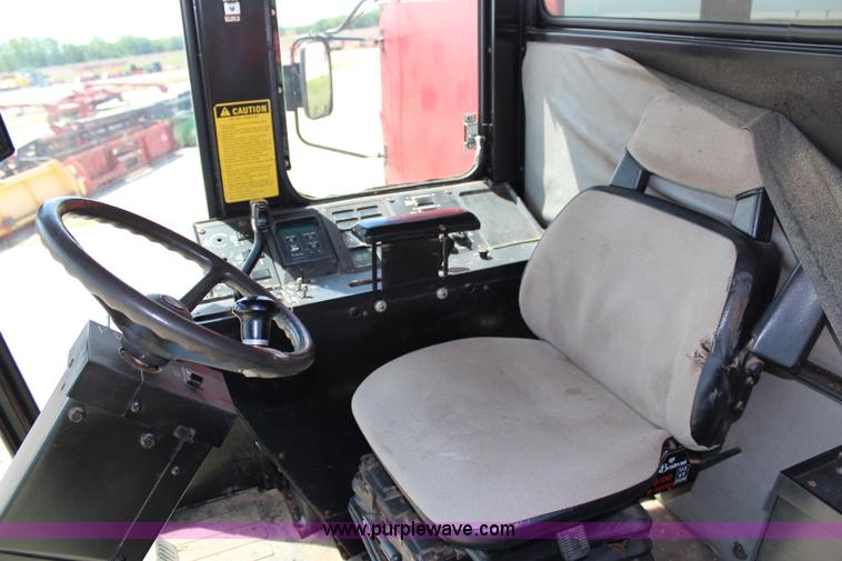 image for item G5274 1988 Case IH 1680 Axial-Flow combine