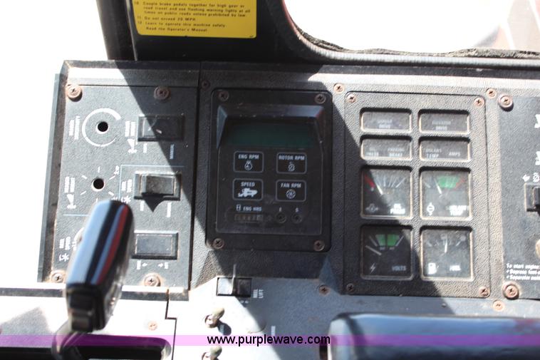 image for item G5274 1988 Case IH 1680 Axial-Flow combine