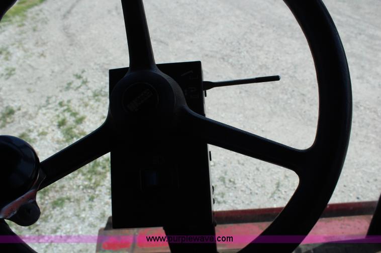 image for item G5274 1988 Case IH 1680 Axial-Flow combine