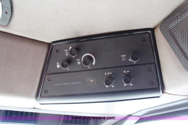 image for item G5274 1988 Case IH 1680 Axial-Flow combine