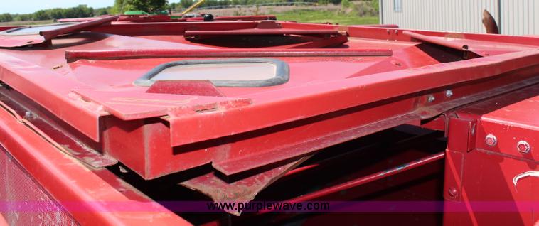 image for item G5274 1988 Case IH 1680 Axial-Flow combine