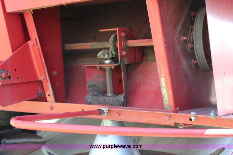 image for item G5274 1988 Case IH 1680 Axial-Flow combine