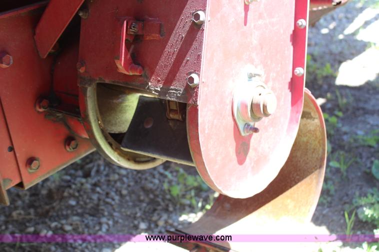 image for item G5274 1988 Case IH 1680 Axial-Flow combine