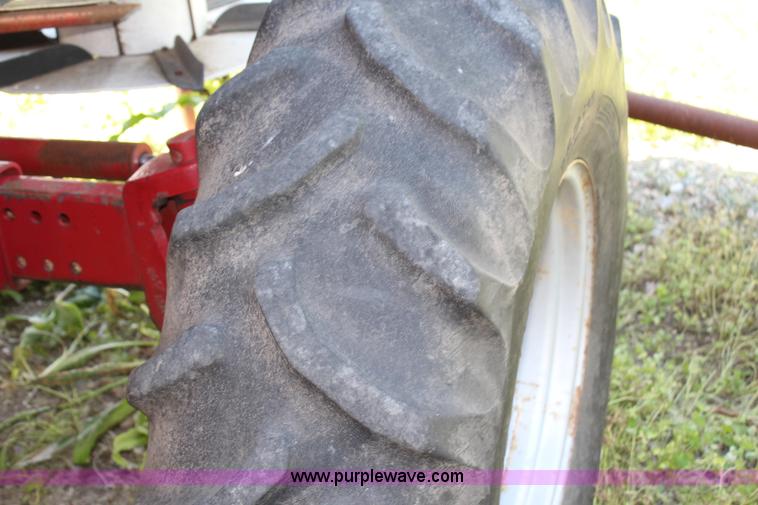 image for item G5274 1988 Case IH 1680 Axial-Flow combine