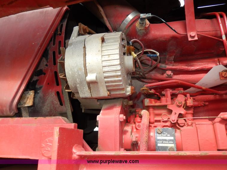 image for item G5277 1989 International 685 tractor