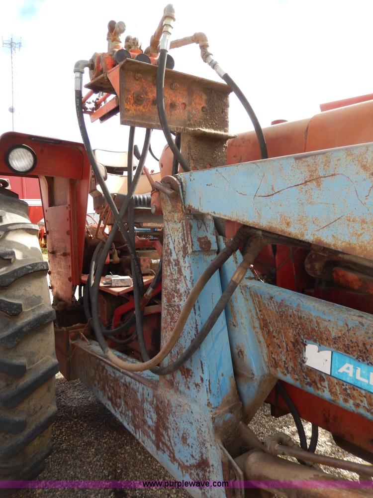 image for item G5278 1973 International 666 tractor