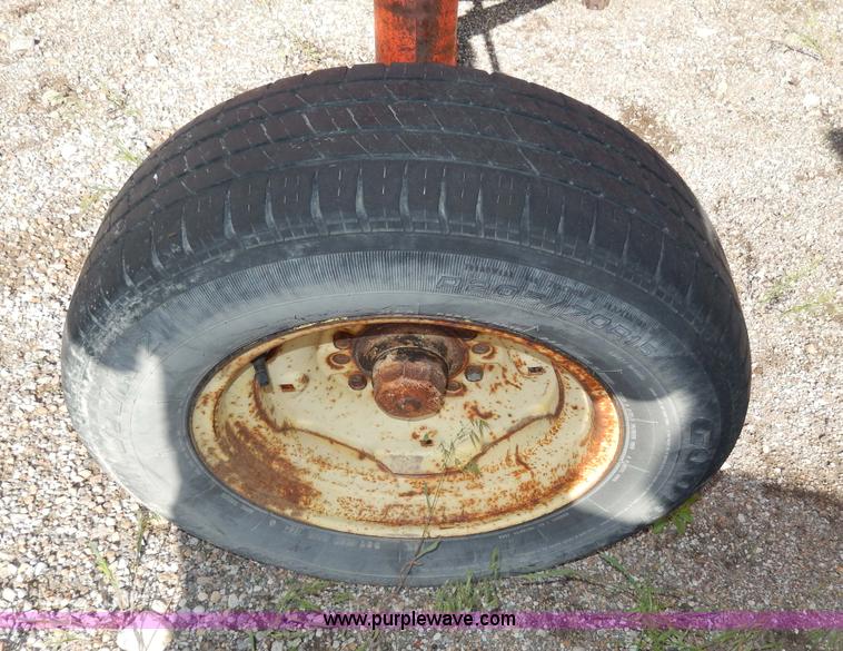 image for item G5279 1967 Allis Chalmers 190XT Series 3 tractor