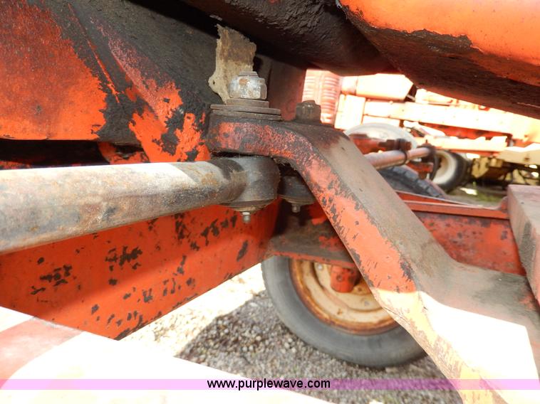 image for item G5279 1967 Allis Chalmers 190XT Series 3 tractor