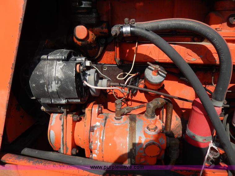 image for item G5279 1967 Allis Chalmers 190XT Series 3 tractor