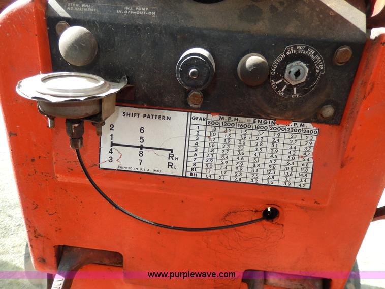 image for item G5279 1967 Allis Chalmers 190XT Series 3 tractor