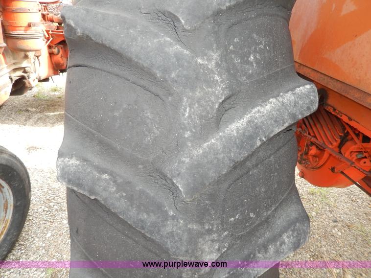 image for item G5279 1967 Allis Chalmers 190XT Series 3 tractor