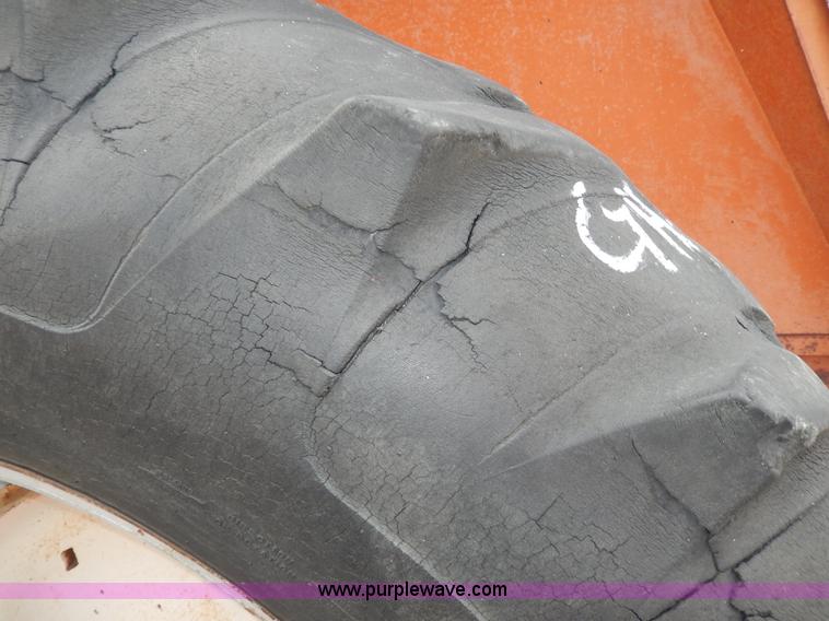 image for item G5279 1967 Allis Chalmers 190XT Series 3 tractor