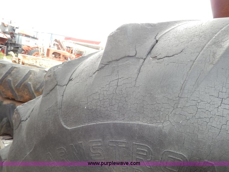 image for item G5279 1967 Allis Chalmers 190XT Series 3 tractor