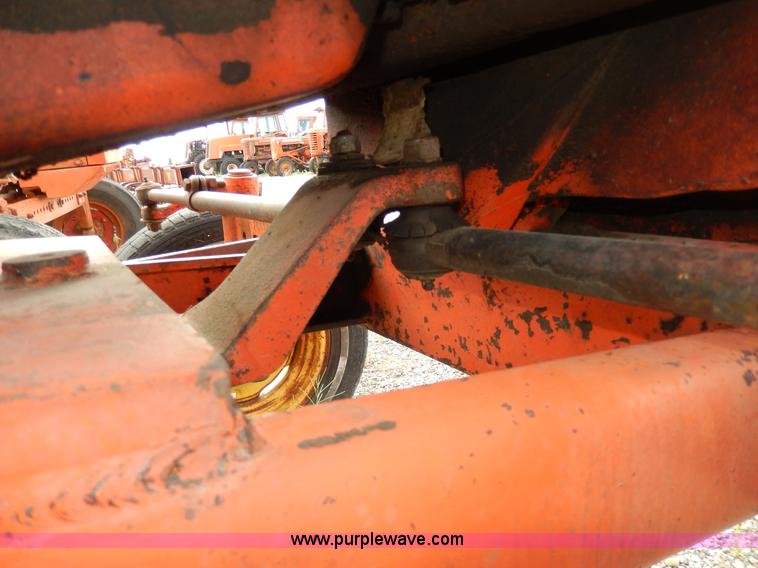 image for item G5279 1967 Allis Chalmers 190XT Series 3 tractor