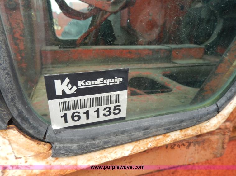 image for item G5279 1967 Allis Chalmers 190XT Series 3 tractor