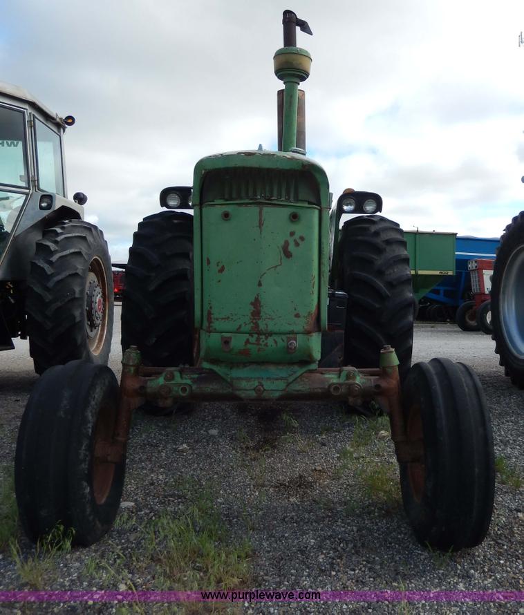 image for item G5281 1967 John Deere 3020 tractor