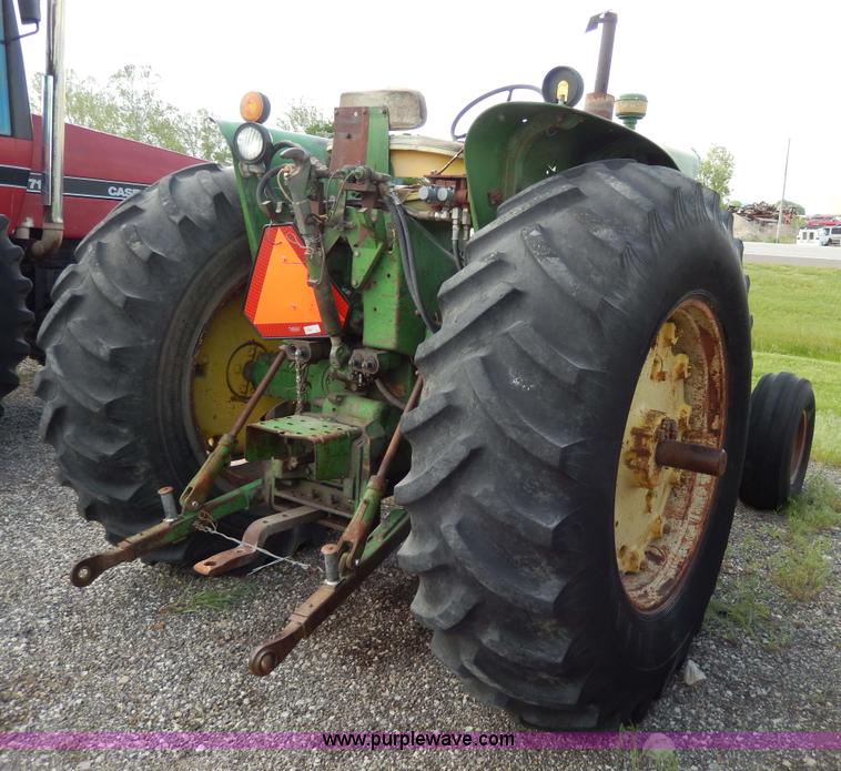 image for item G5281 1967 John Deere 3020 tractor