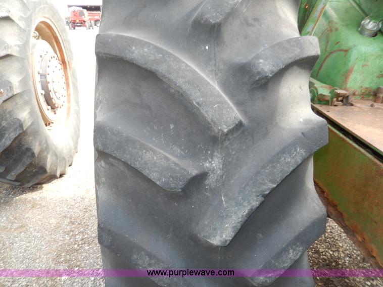 image for item G5281 1967 John Deere 3020 tractor