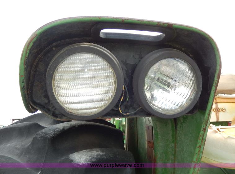image for item G5281 1967 John Deere 3020 tractor