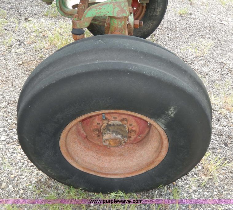 image for item G5281 1967 John Deere 3020 tractor