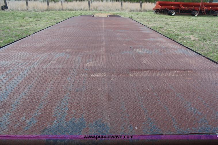 image for item G5481 1983 Bohn double axle flatbed gooseneck trailer