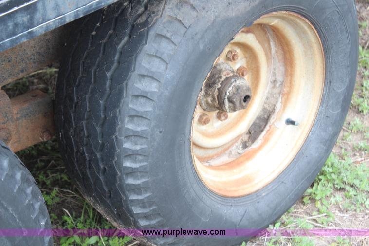 image for item G5481 1983 Bohn double axle flatbed gooseneck trailer