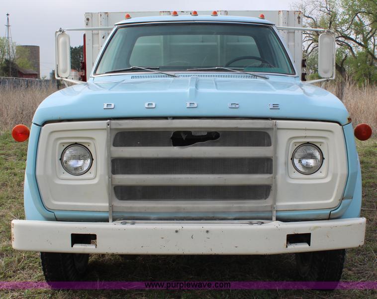 image for item G5499 1974 Dodge 600 Custom grain truck