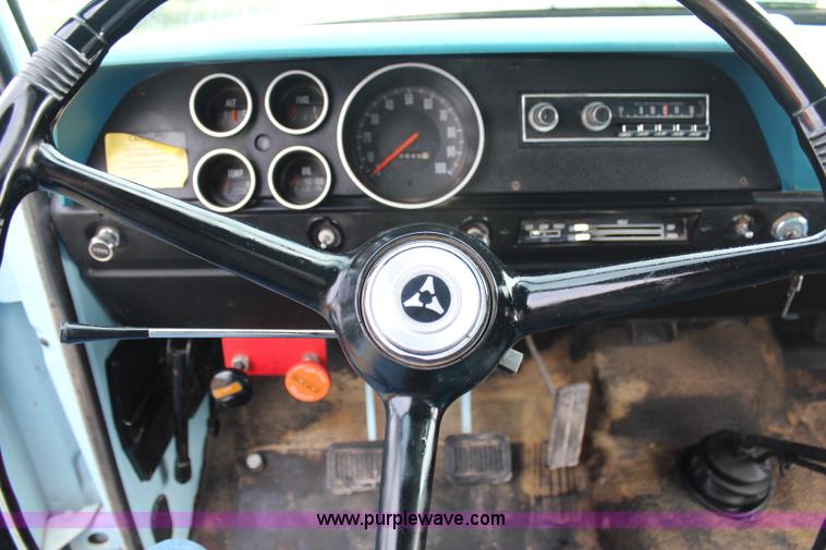 image for item G5499 1974 Dodge 600 Custom grain truck