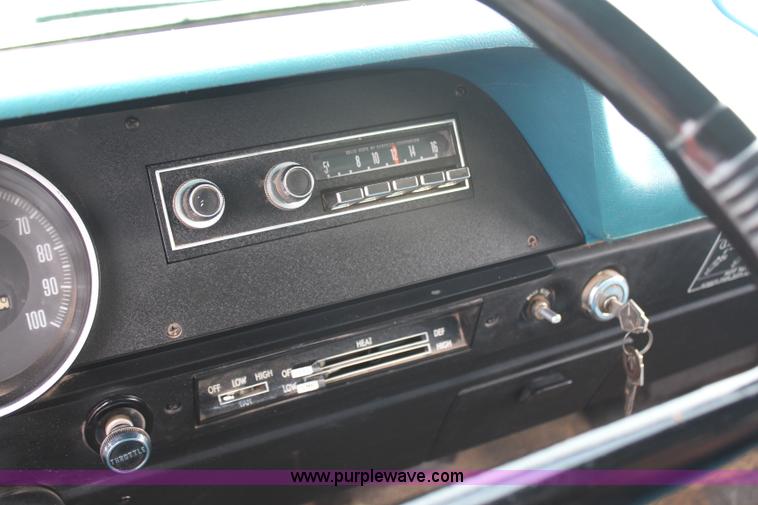 image for item G5499 1974 Dodge 600 Custom grain truck