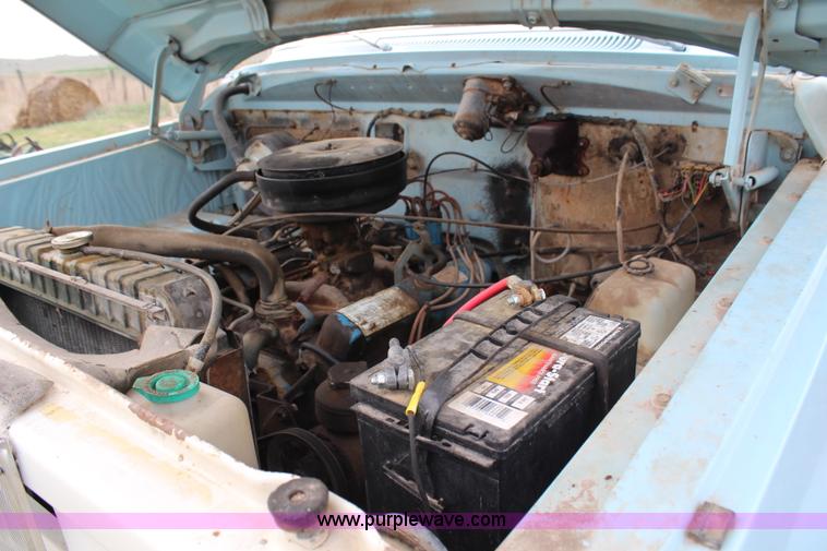 image for item G5499 1974 Dodge 600 Custom grain truck