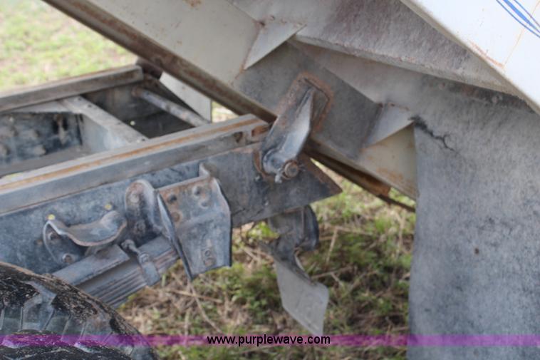 image for item G5499 1974 Dodge 600 Custom grain truck