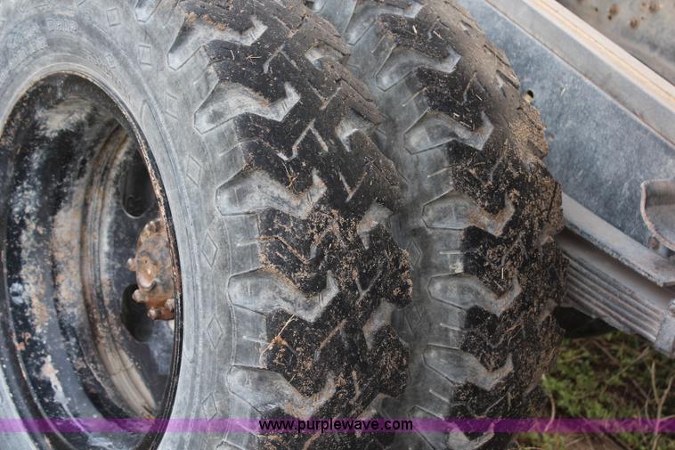 image for item G5499 1974 Dodge 600 Custom grain truck