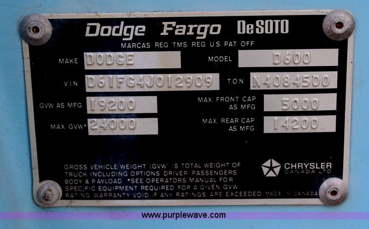 image for item G5499 1974 Dodge 600 Custom grain truck