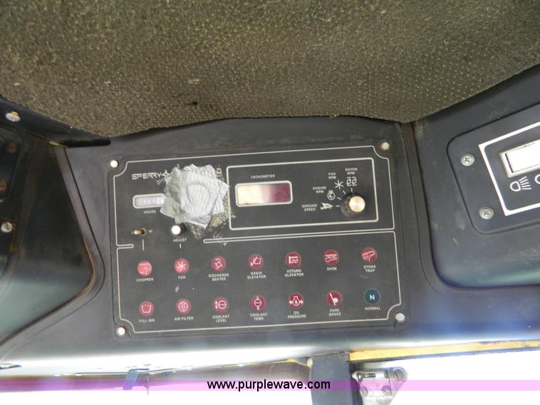 image for item G7862 1980 New Holland TR75 combine