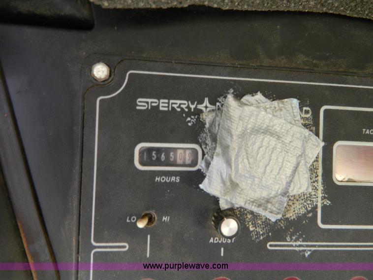 image for item G7862 1980 New Holland TR75 combine